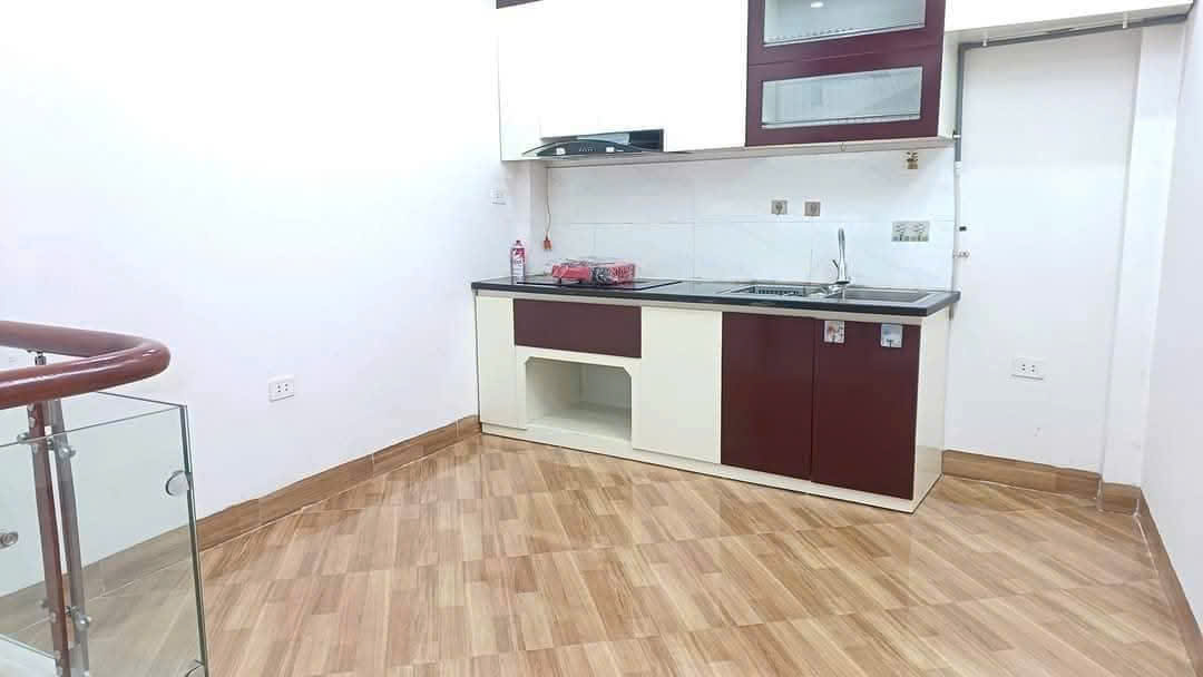 Cho thuê nhà ngõ ô tô tải Tân Triều KD kết hợp ở lại 42m2 x 4.5 tầng, 4 ngủ, 15 Triệu - Ảnh 1